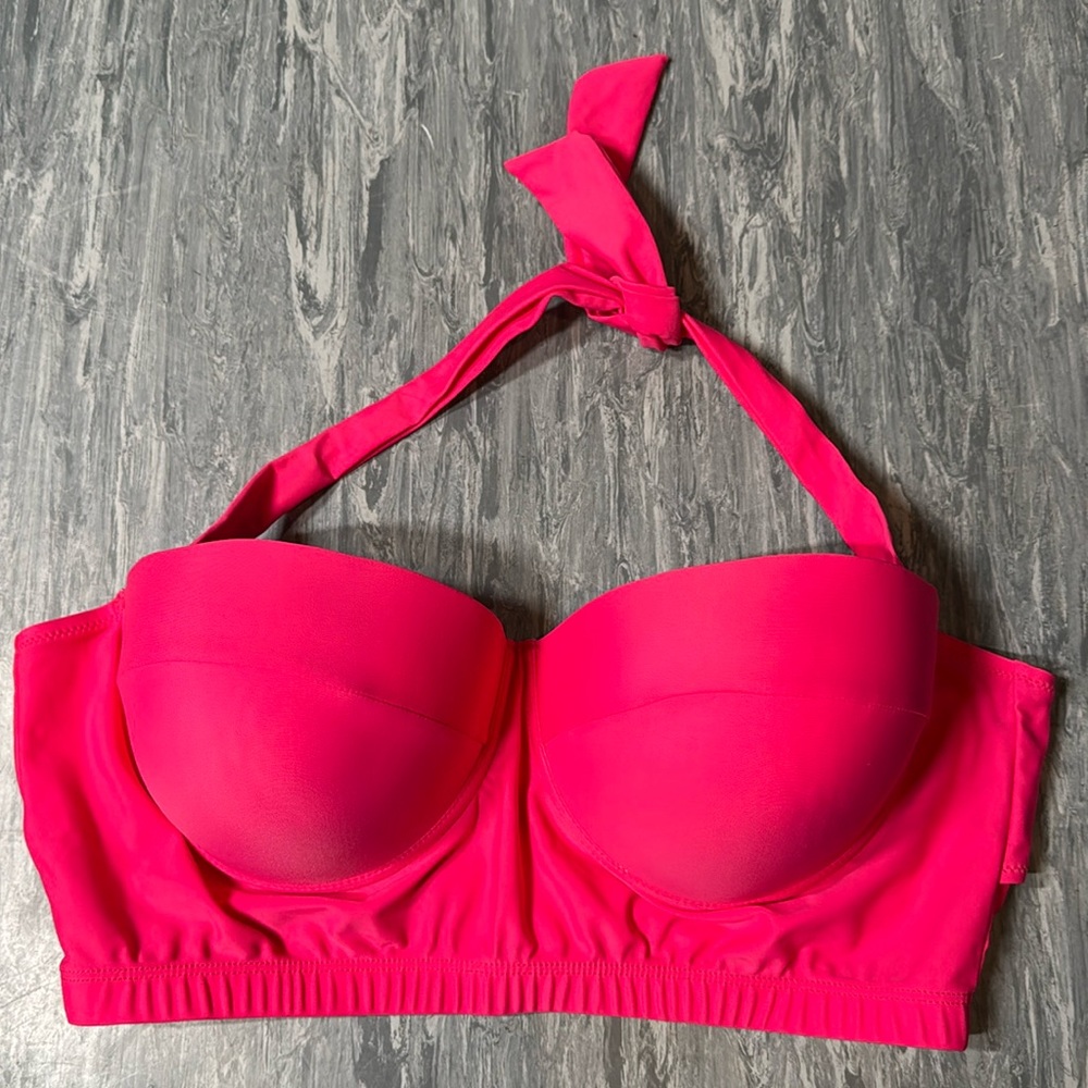 ❤️3/$30 Unique & Classic Pink Bikini Top